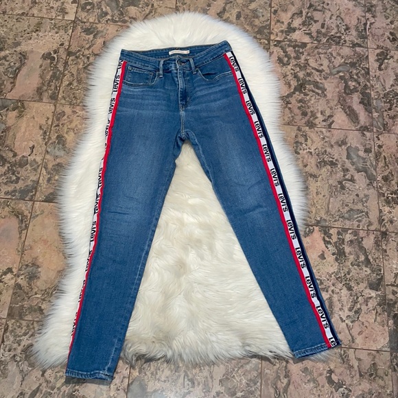 Levi’s Spell Out High Rise Skinny Jeans - Picture 1 of 8